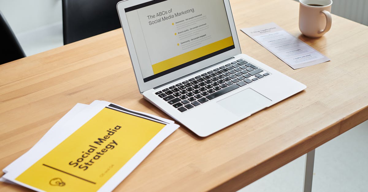 微信号新号白号：流量卡如何保障网络安全？哪些措施需采取？